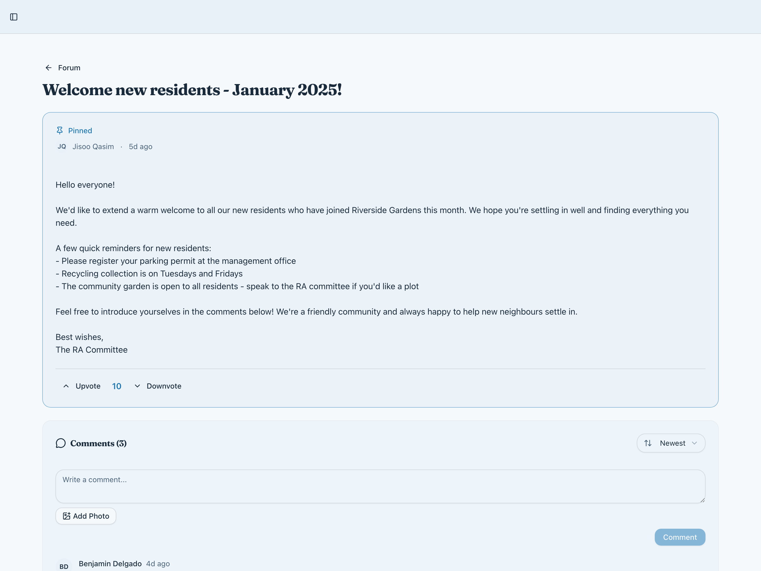 A pinned forum post with its comments.